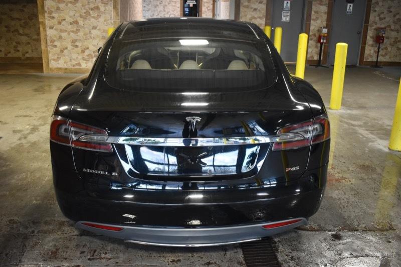 Tesla Model S Base 2013