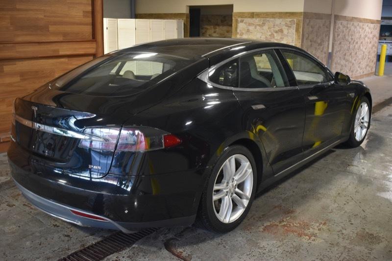 Tesla Model S Base 2013