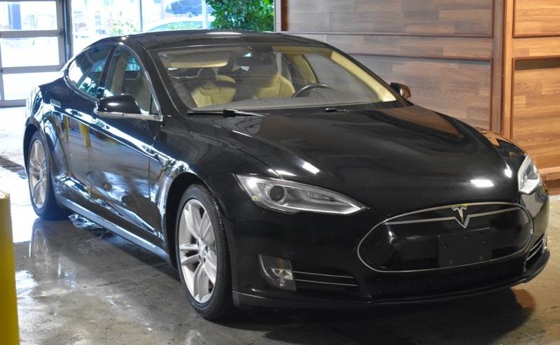 Tesla Model S Base 2013