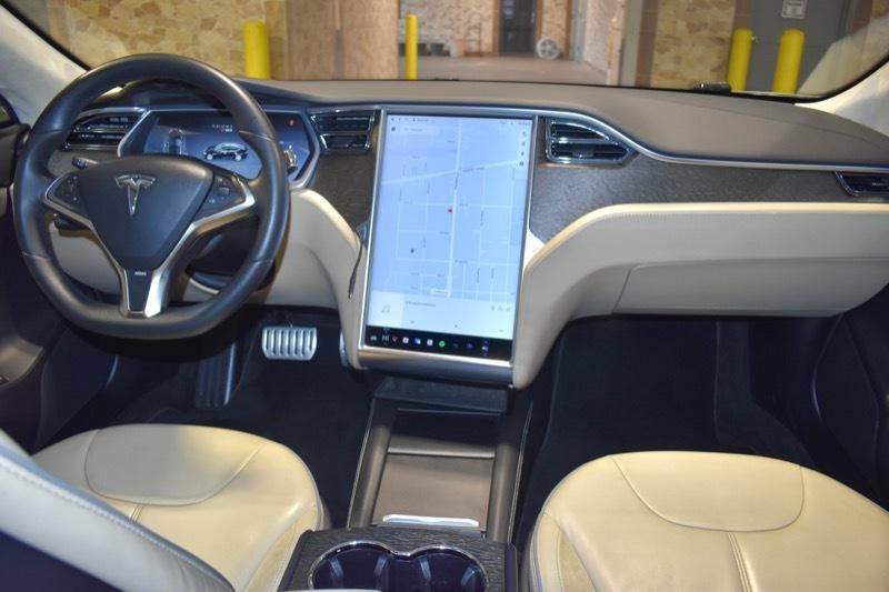 Tesla Model S Base 2013