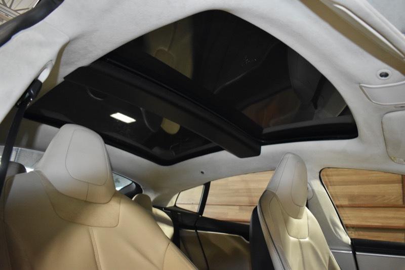 Tesla Model S Base 2013