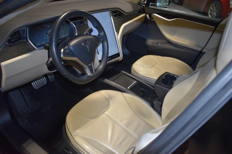 Tesla Model S Base 2013