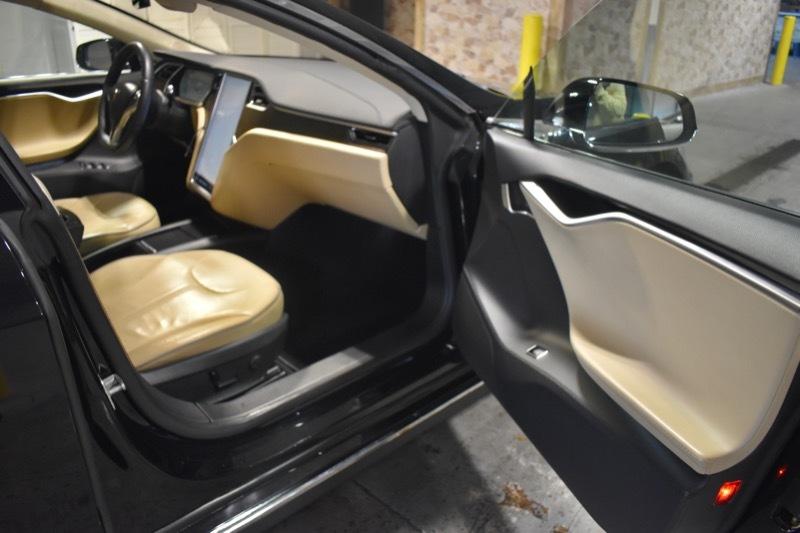 Tesla Model S Base 2013