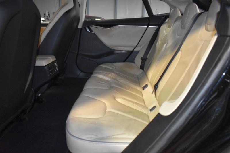 Tesla Model S Base 2013