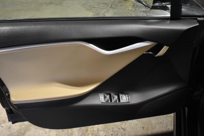 Tesla Model S Base 2013