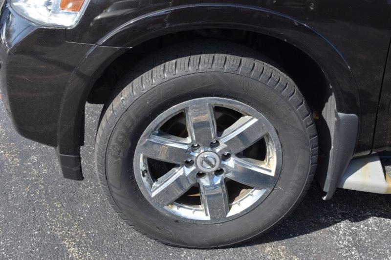 Nissan Armada SL 4WD 2012