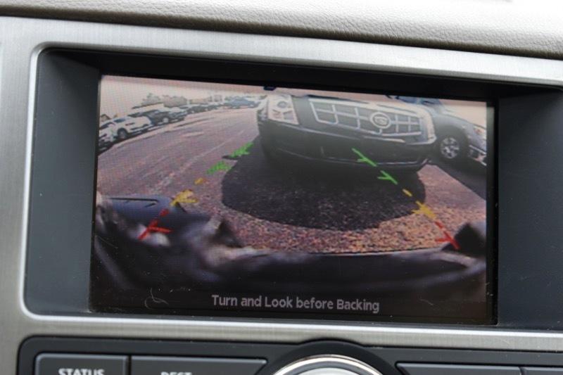 Nissan Armada SL 4WD 2012