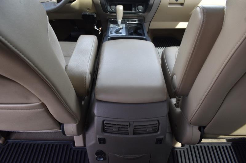 Nissan Armada SL 4WD 2012