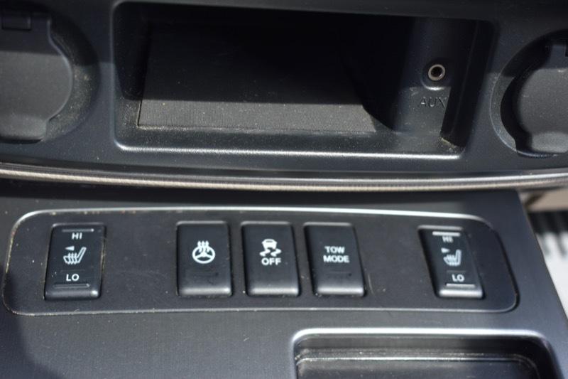 Nissan Armada SL 4WD 2012