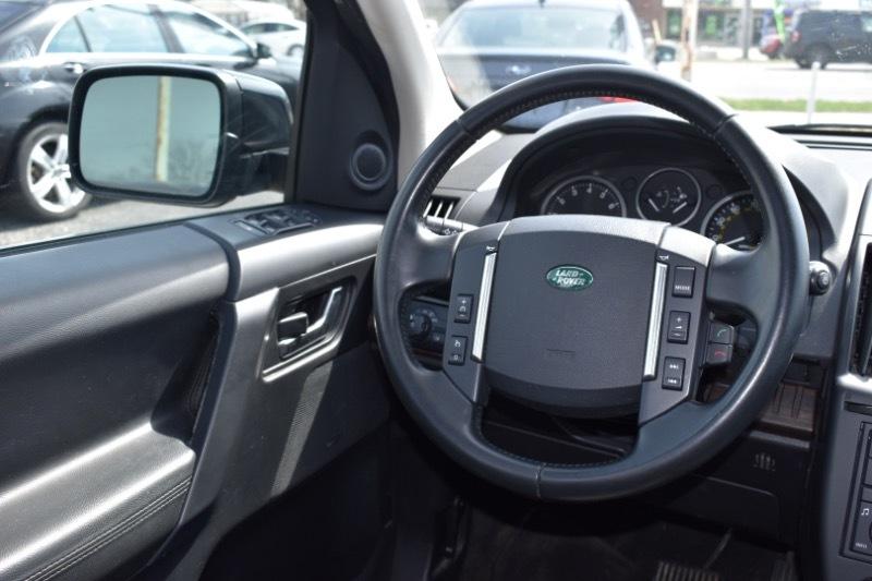 Land Rover LR2 HSE 2011