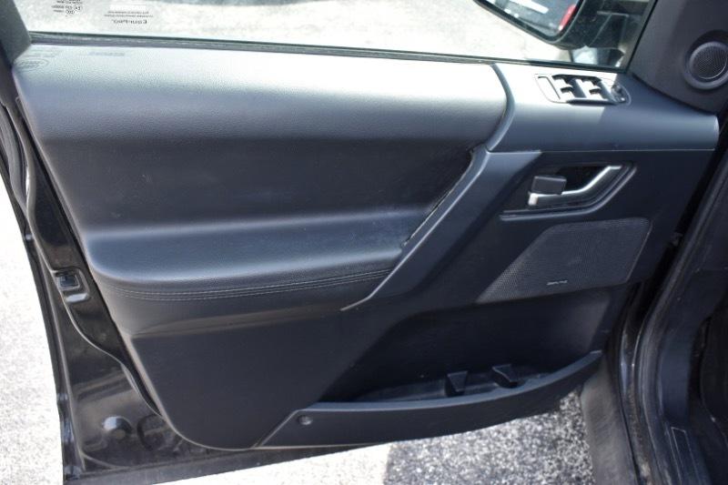 Land Rover LR2 HSE 2011