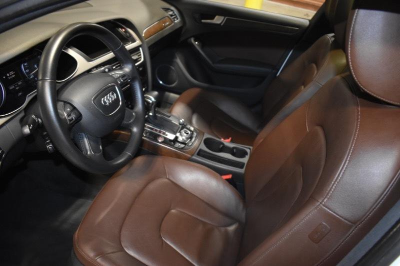 Audi A4 2.0T Sedan quattro Tiptronic 2013