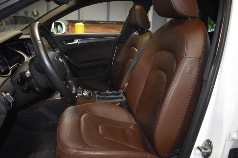 Audi A4 2.0T Sedan quattro Tiptronic 2013