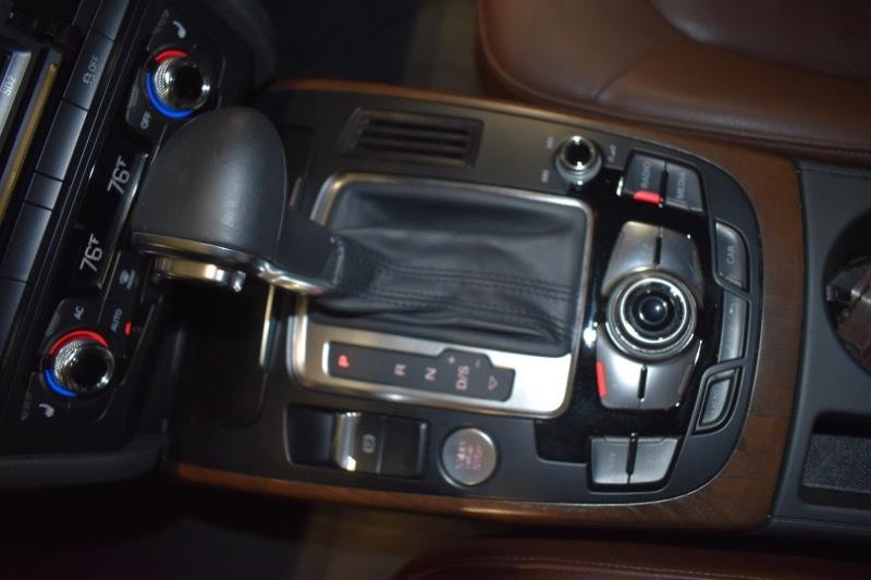 Audi A4 2.0T Sedan quattro Tiptronic 2013