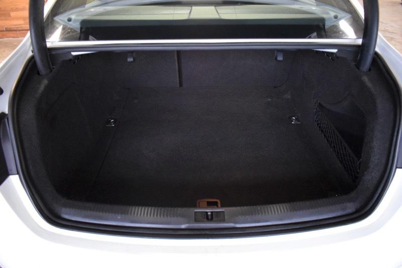 Audi A4 2.0T Sedan quattro Tiptronic 2013