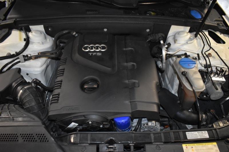 Audi A4 2.0T Sedan quattro Tiptronic 2013