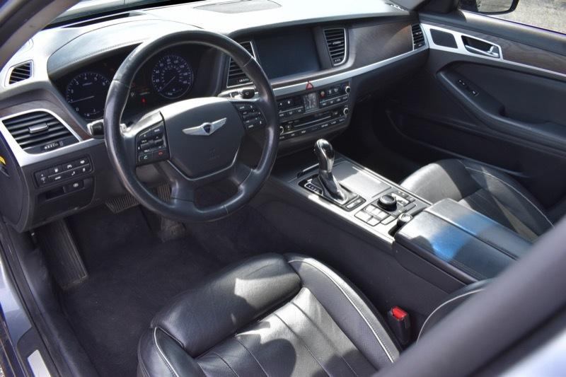 Hyundai Genesis 3.8L 2015