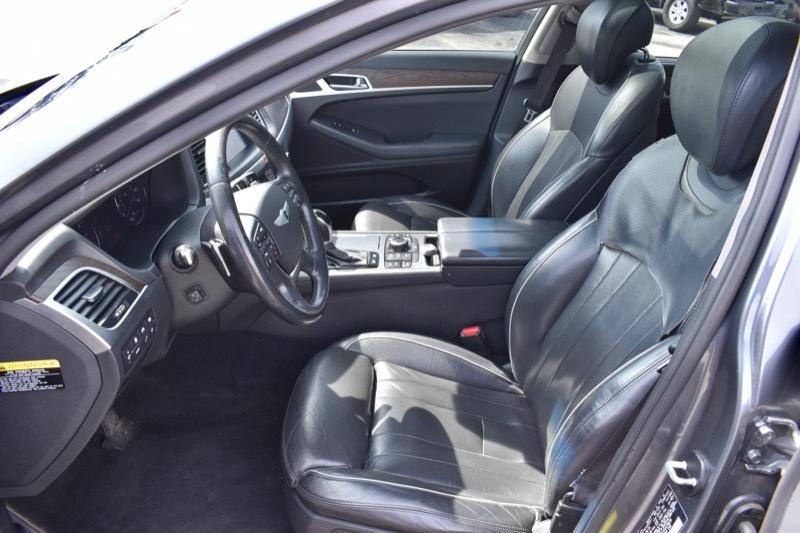 Hyundai Genesis 3.8L 2015