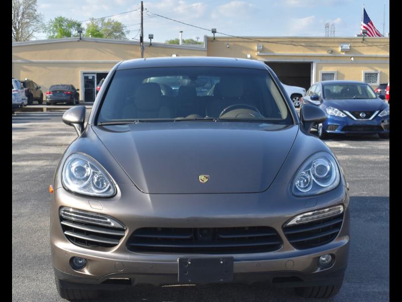 Porsche Cayenne Hybrid S 2011