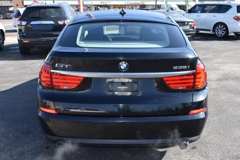 BMW 5-Series Gran Turismo 535i xDrive 2011