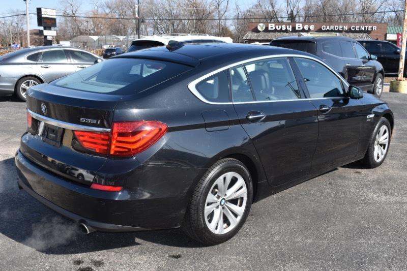 BMW 5-Series Gran Turismo 535i xDrive 2011