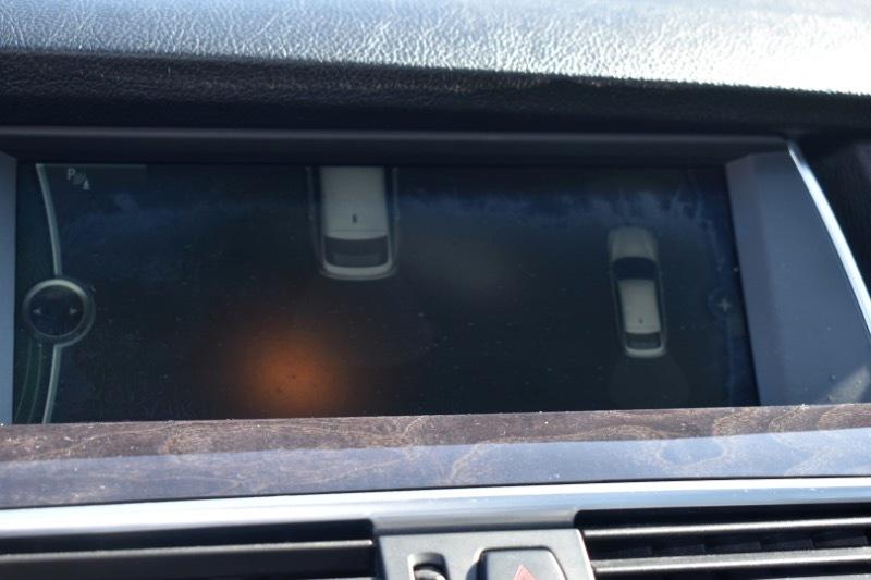 BMW 5-Series Gran Turismo 535i xDrive 2011