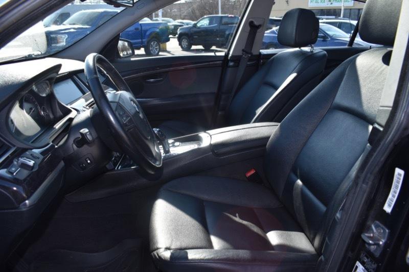 BMW 5-Series Gran Turismo 535i xDrive 2011