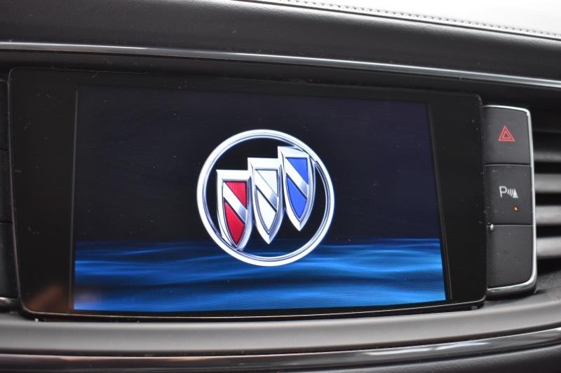 Buick Enclave Essence FWD 2020