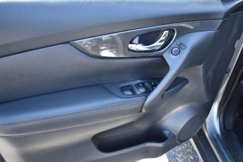 Nissan Rogue SV 2WD 2018