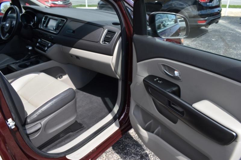 Kia Sedona LX 2017