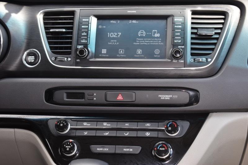 Kia Sedona LX 2017