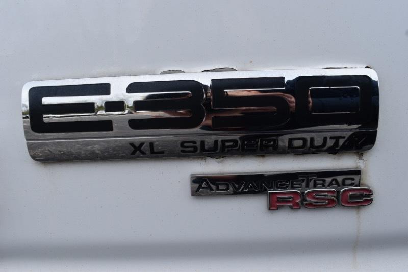 Ford Econoline E-350 XL Super Duty 2013