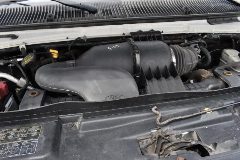 Ford Econoline E-350 XL Super Duty 2013