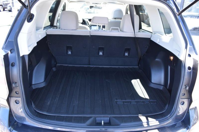 Subaru Forester 2.5i Premium PZEV CVT 2017