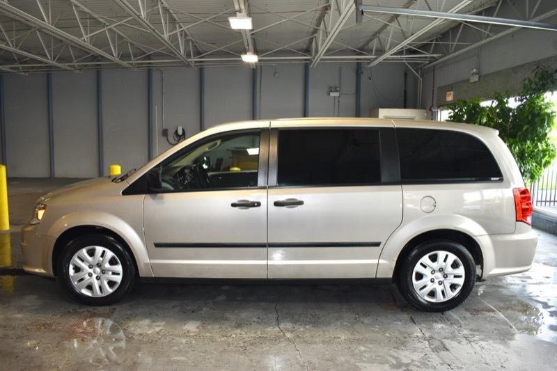 Dodge Grand Caravan SE 2015