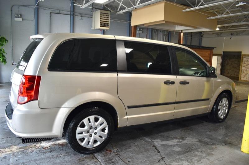 Dodge Grand Caravan SE 2015