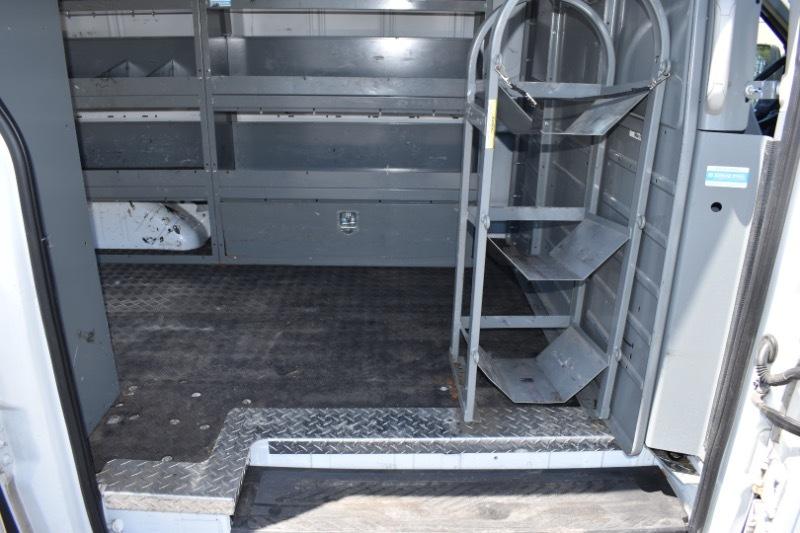 Ford Transit 150 Van Low Roof 60/40 Pass. 130-in. WB 2016