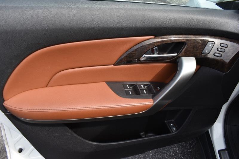 Acura MDX 6-Spd AT w/Tech and Entertainment Package 2013