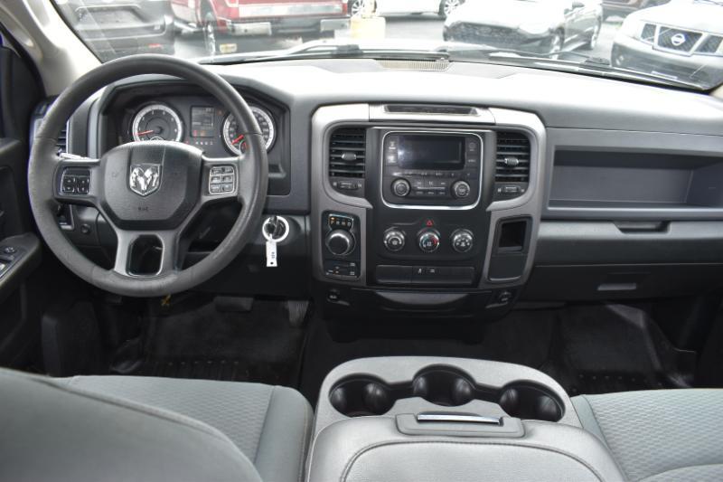 RAM 1500 Tradesman Crew Cab SWB 4WD 2018