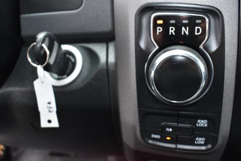 RAM 1500 Tradesman Crew Cab SWB 4WD 2018