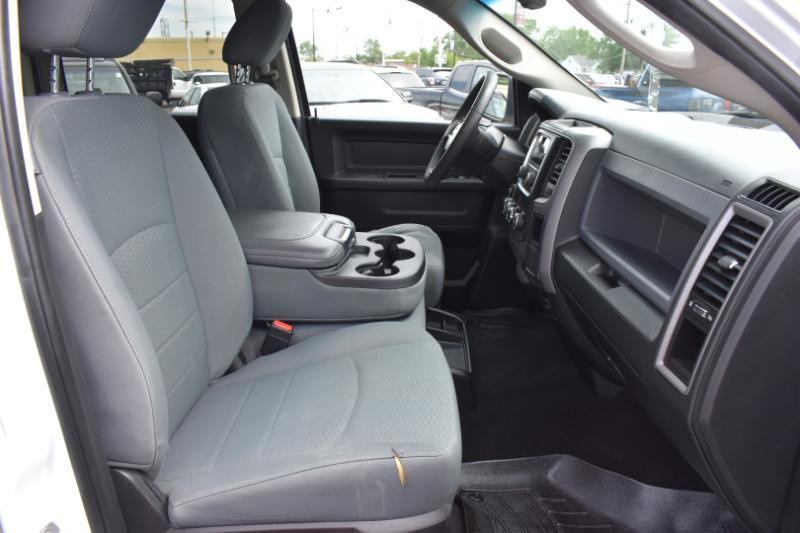 RAM 1500 Tradesman Crew Cab SWB 4WD 2018