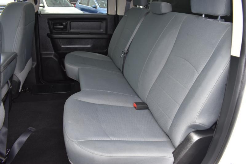 RAM 1500 Tradesman Crew Cab SWB 4WD 2018