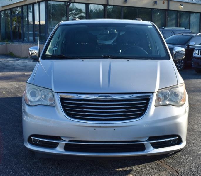 Chrysler Town & Country Limited 2012