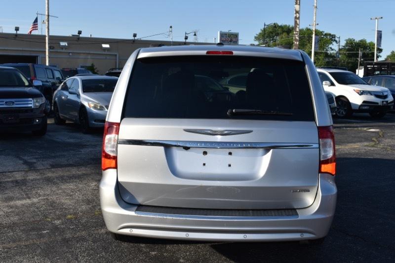 Chrysler Town & Country Limited 2012
