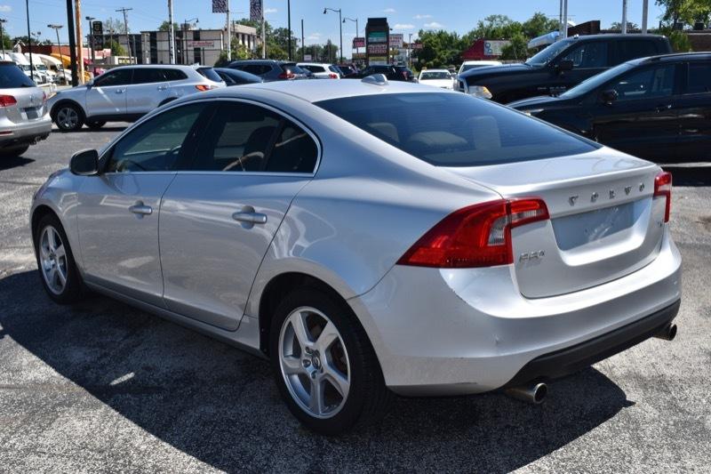 Volvo S60 T5 2012