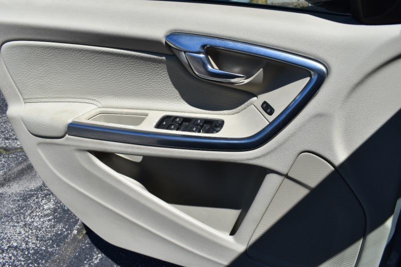 Volvo S60 T5 2012