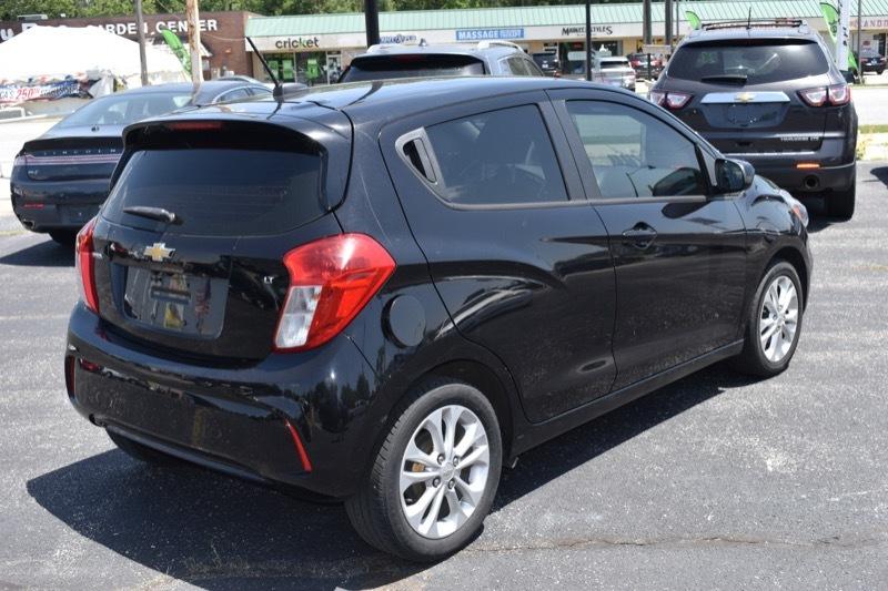 Chevrolet Spark 1LT CVT 2021