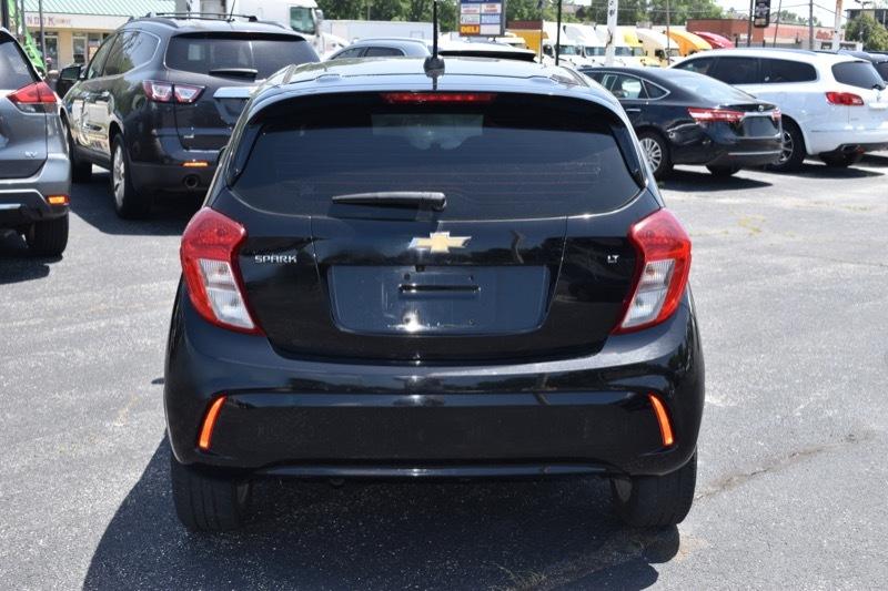 Chevrolet Spark 1LT CVT 2021