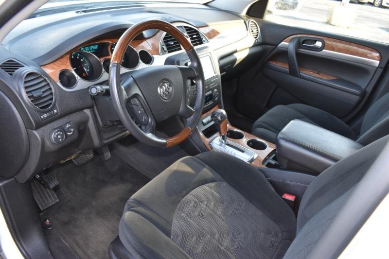 Buick Enclave Convenience FWD 2012