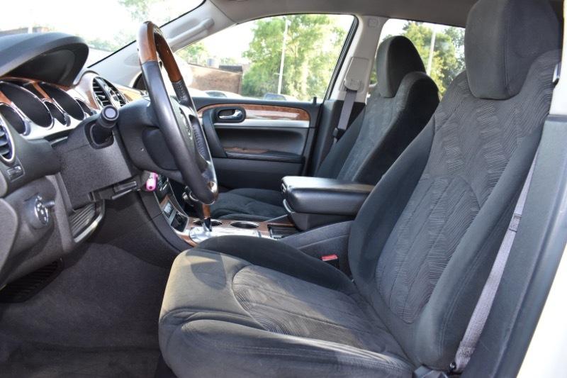 Buick Enclave Convenience FWD 2012